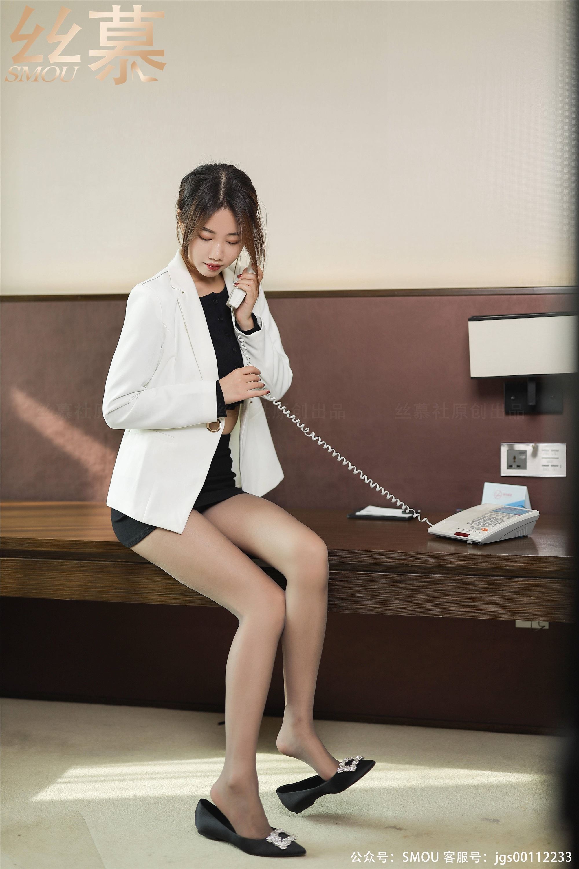 丝慕写真 SM432 天天一元 模特：米朵《灰色超薄连裤袜》